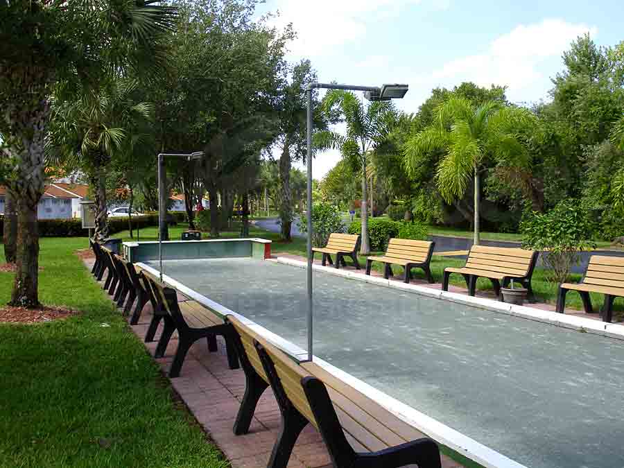SAPPHIRE LAKES Bocce Ball Courts